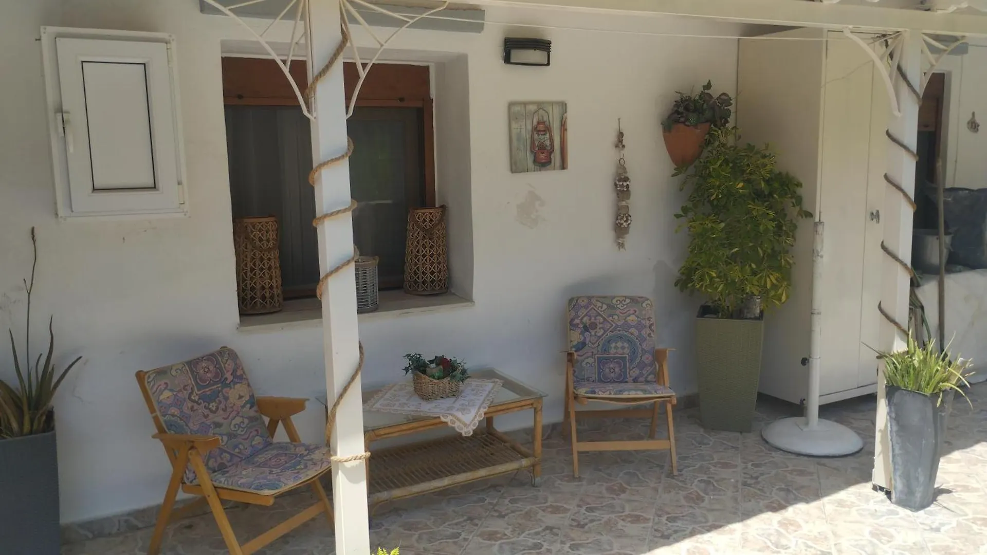 Villa elli 2 Ammouliani 0*,  Grecia